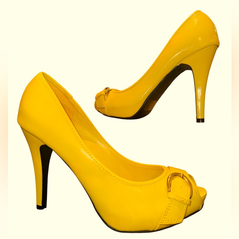 Size 8 Charlotte Russe Bright Yellow Chunky Peeptoe High Heels Stilettos Pumps